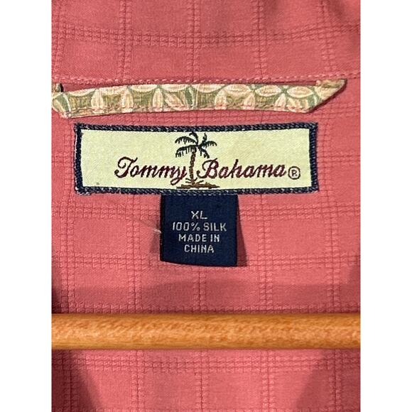 Tommy Bahama Button Up XL 100% SILK Salmon Textured - Picture 6 of 14